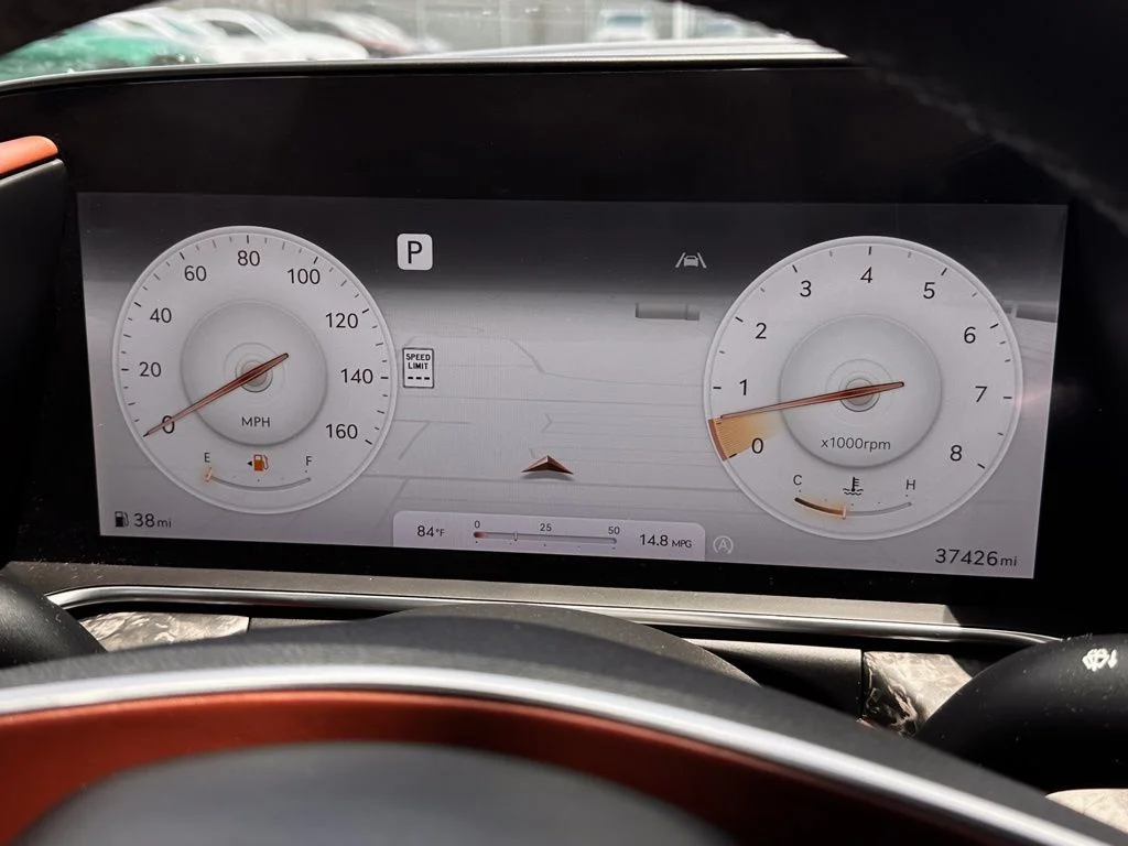Used 2024 White Genesis 3.5T e-SC image 18