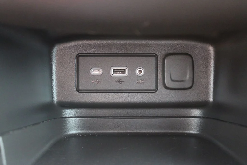 Used 2022 Gray Chevrolet LT image 20