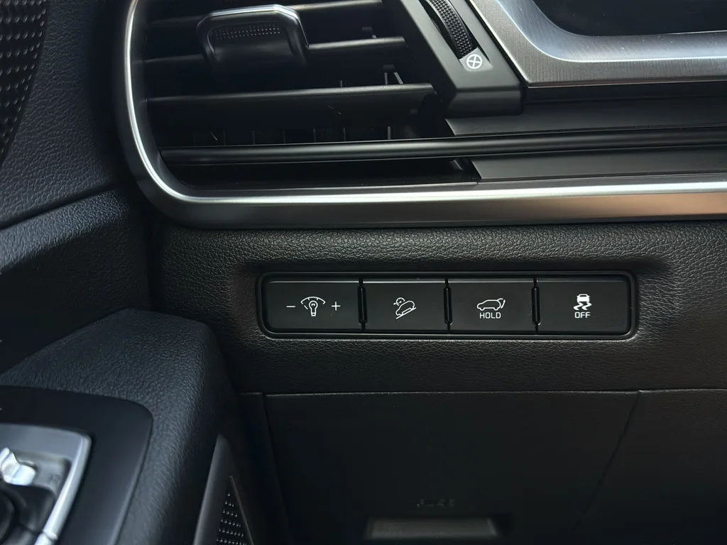 Used 2025 Ebony Black Kia S image 16