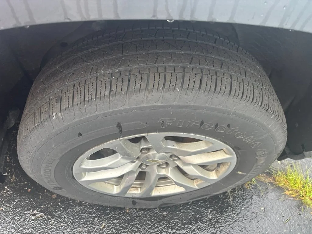 Used 2019 SATIN STEEL METALLIC Chevrolet LT image 7