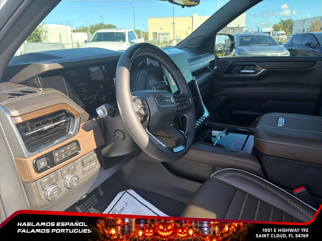 Used 2026 Glacier White Tricoat GMC Denali Ultimate image 16