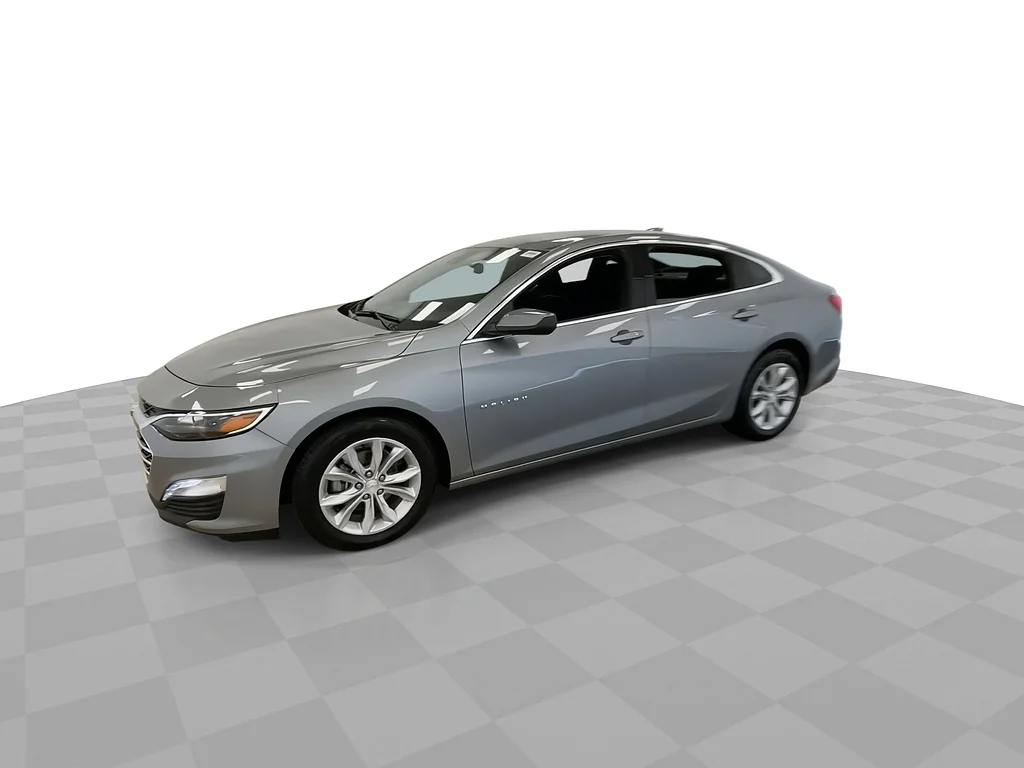 Used 2024 GRAY Chevrolet LT image 6