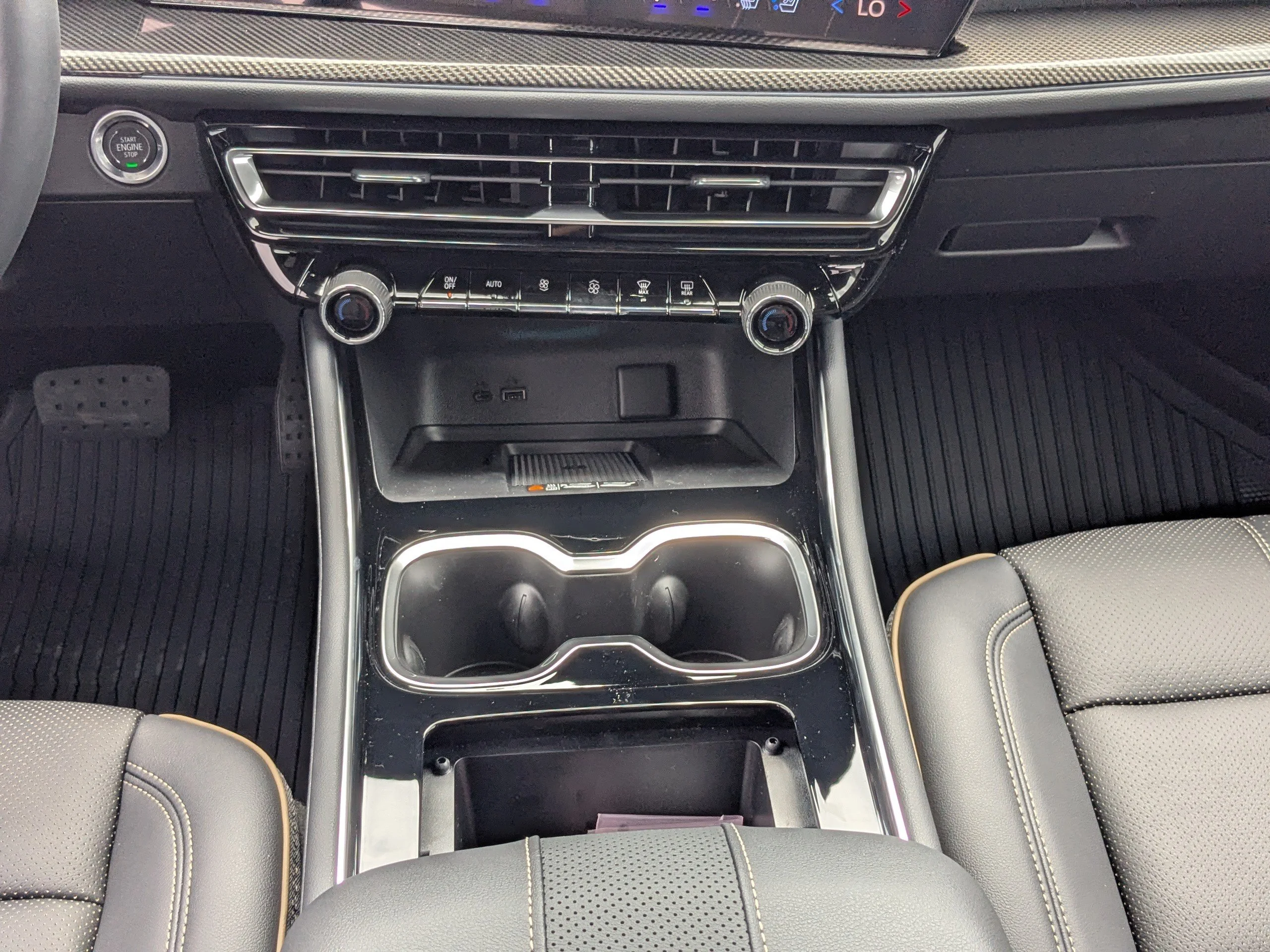 2026 Chevrolet Traverse High Country - Photo 17