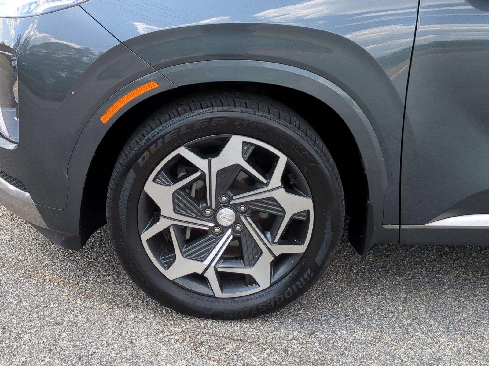 Used 2022  HYUNDAI  image 10