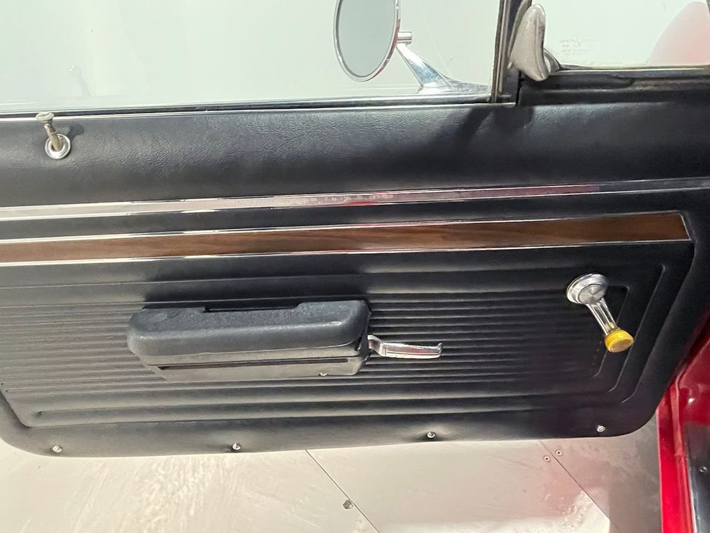 Used 1972 Red Chevrolet  image 67