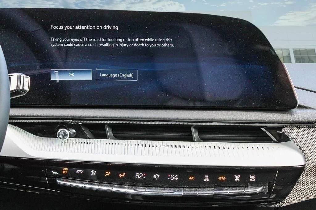 2025 Cadillac OPTIQ Sport 1 - Photo 10