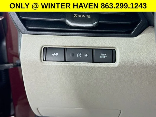 Used 2024  Nissan 2.5 SV image 10