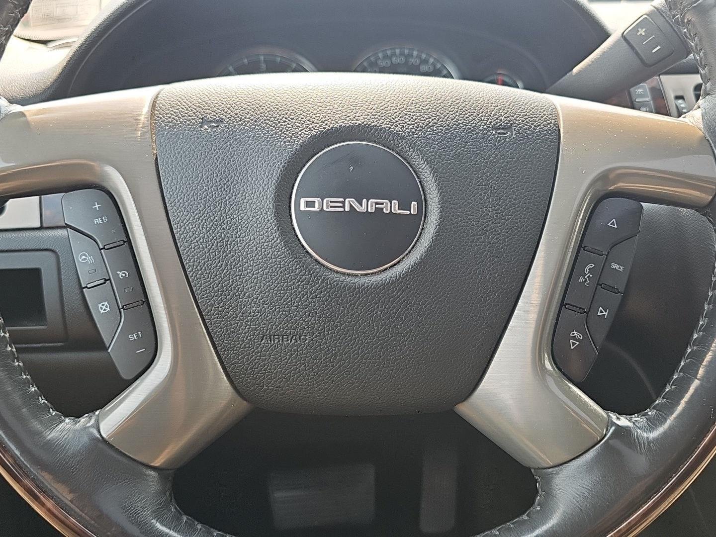 Used 2014 Onyx Black GMC Denali image 14
