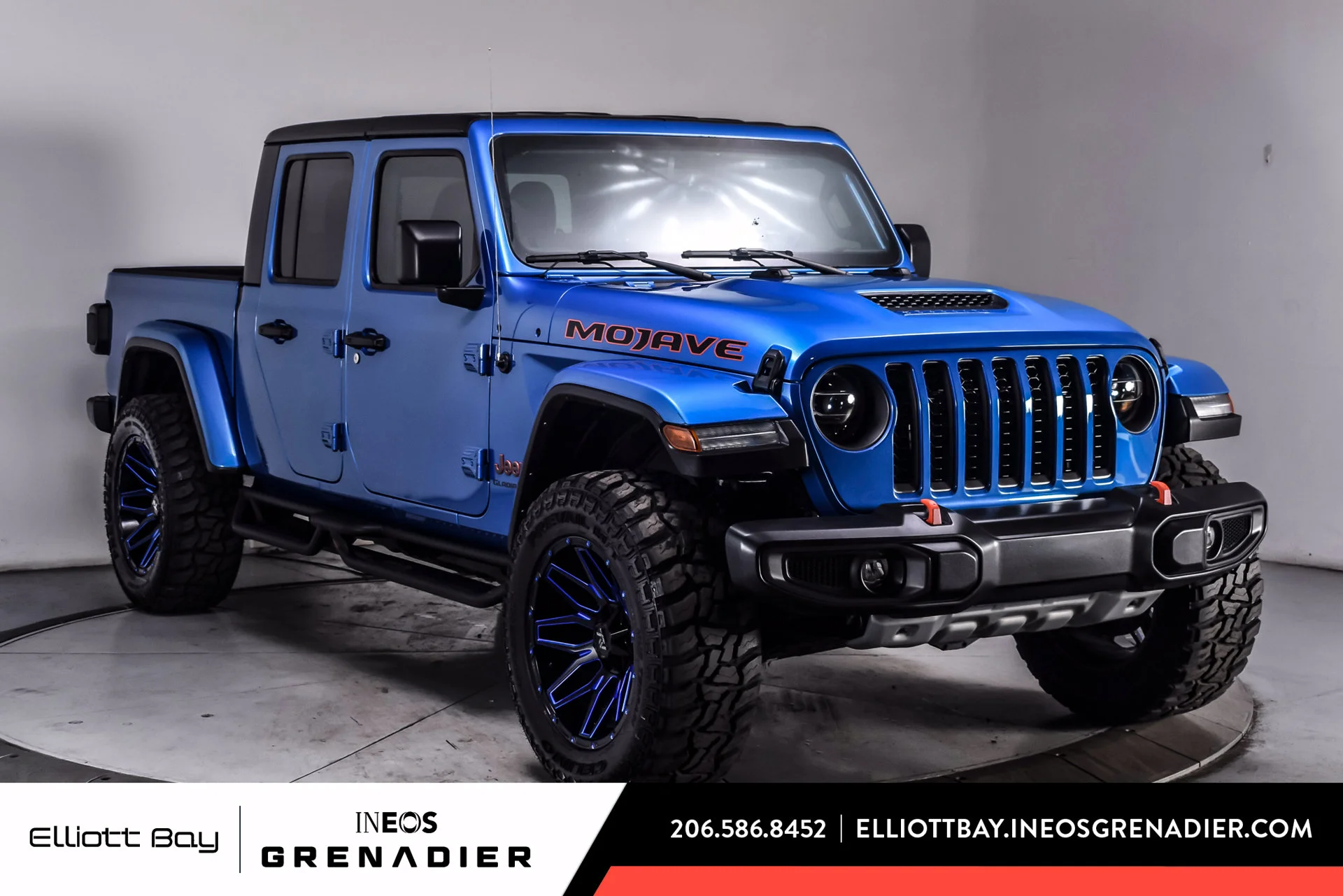 Used 2022 Blue Pearl Jeep Mojave image 1
