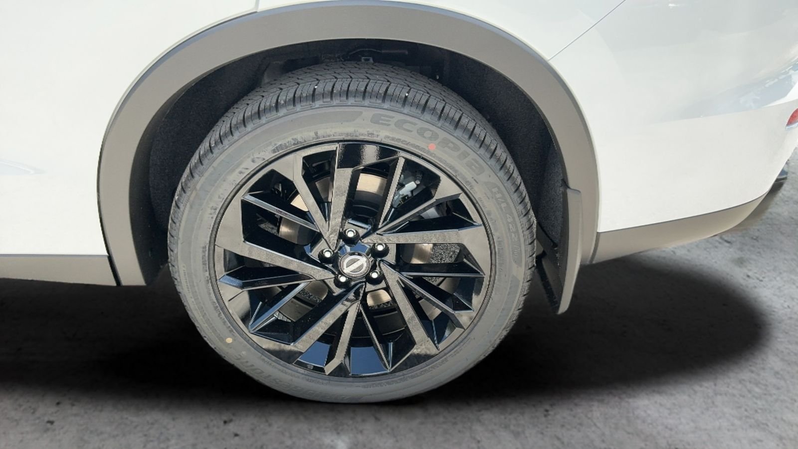 New 2026 White Nissan SL image 17
