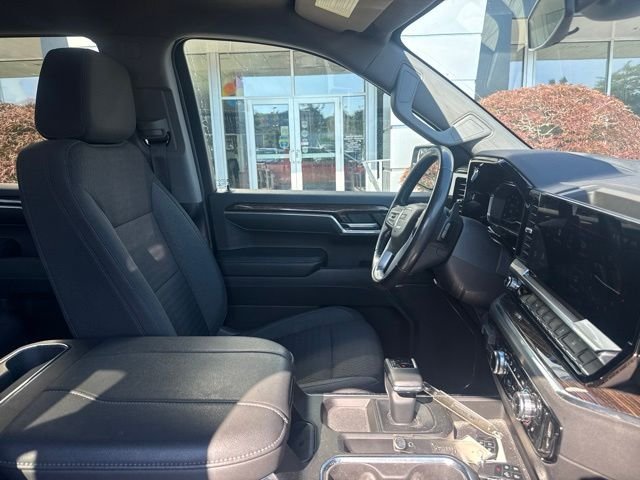 Used 2023 Red GMC Elevation image 22