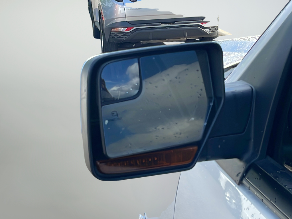 Used 2014 White Ford Limited image 43