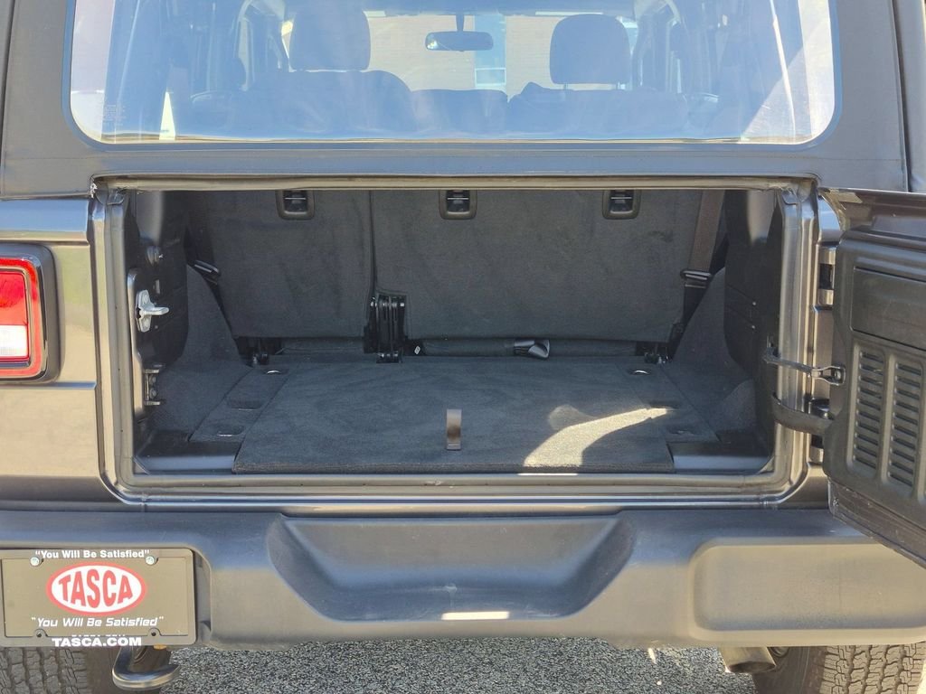 Used 2022 Gray Jeep Unlimited Sport image 6