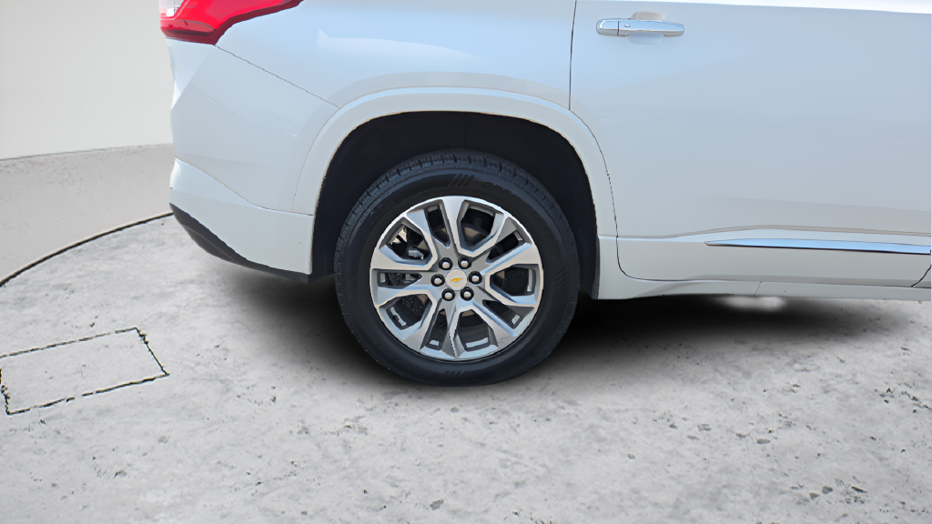 Used 2020 Beige Chevrolet Premier image 94