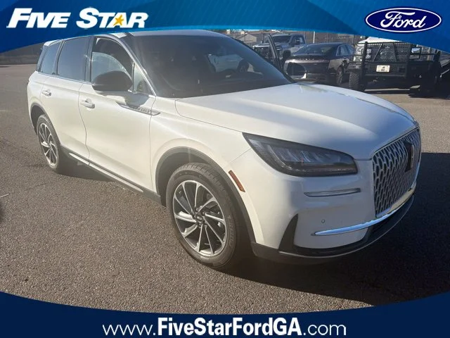 Used 2023 White Lincoln Standard image 1