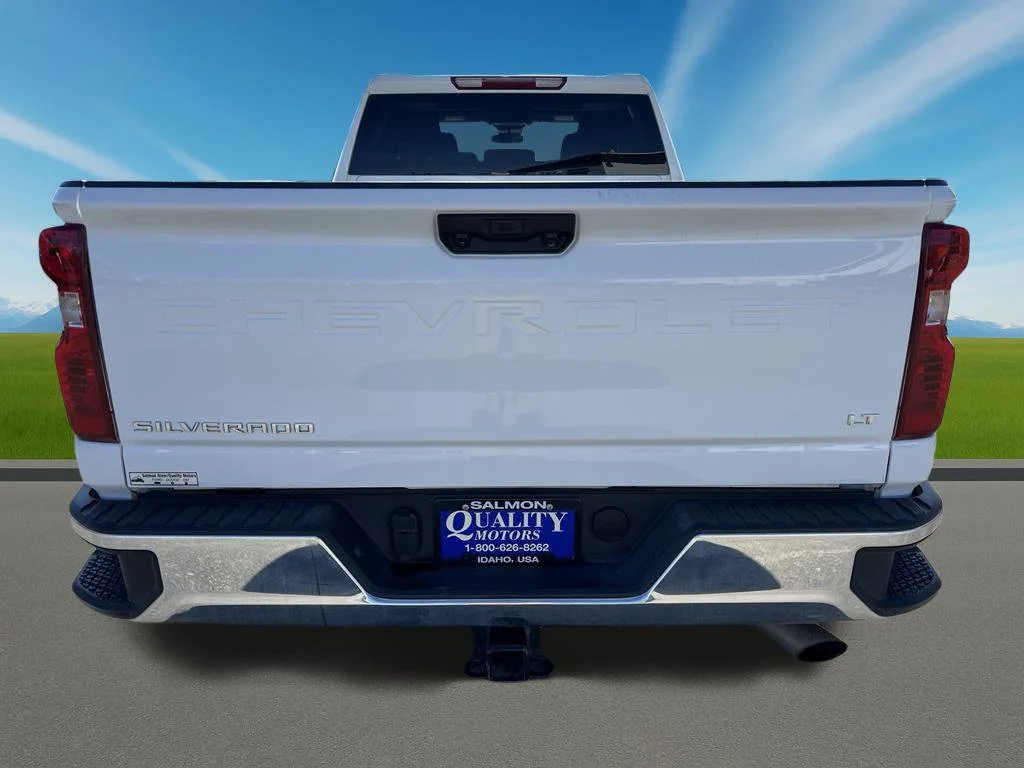 Used 2025 Summit White Chevrolet LT image 6