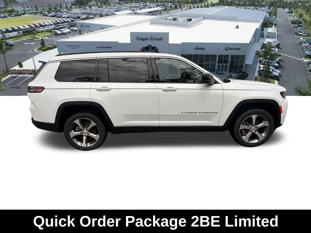 New 2026 Bright White Clear-Coat Exterior Paint Jeep Limited image 3