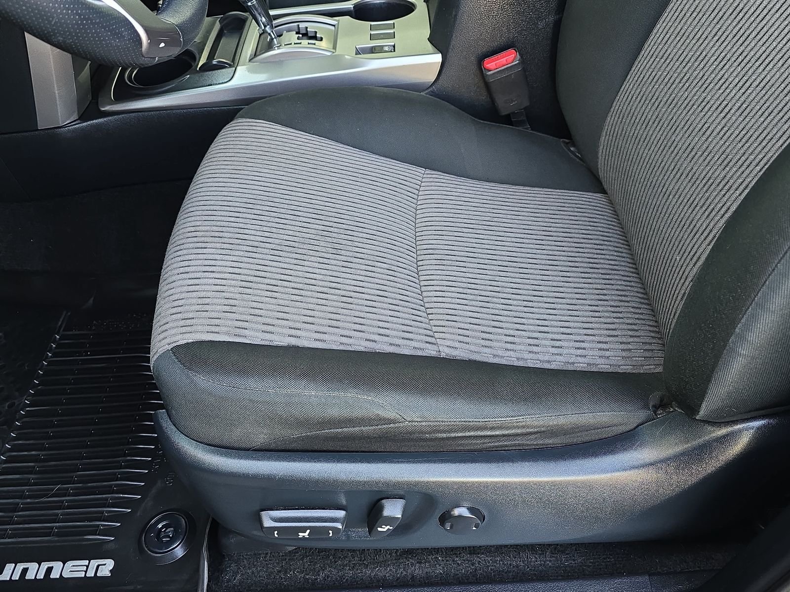 Used 2021 Black Toyota SR5 image 29