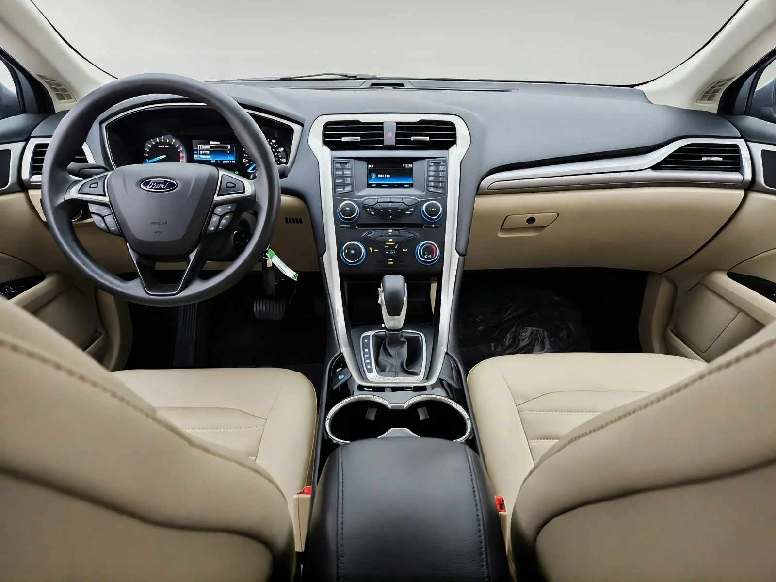Used 2015 Oxford White Ford SE image 23