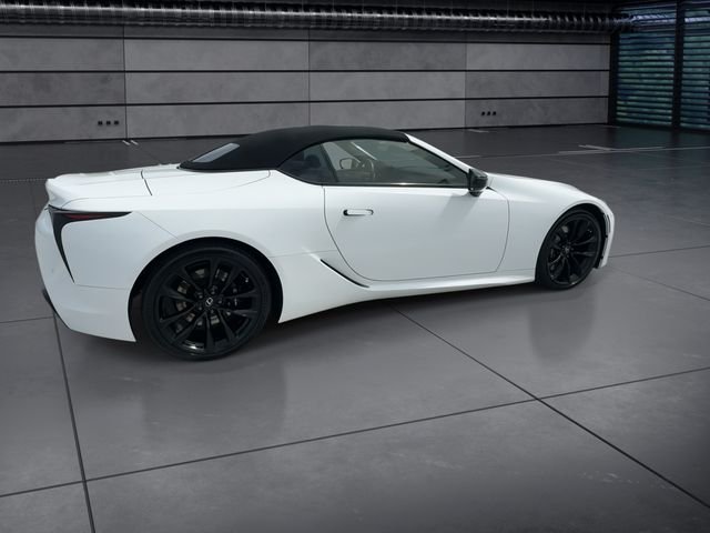 Used 2021 White Lexus 500 image 8