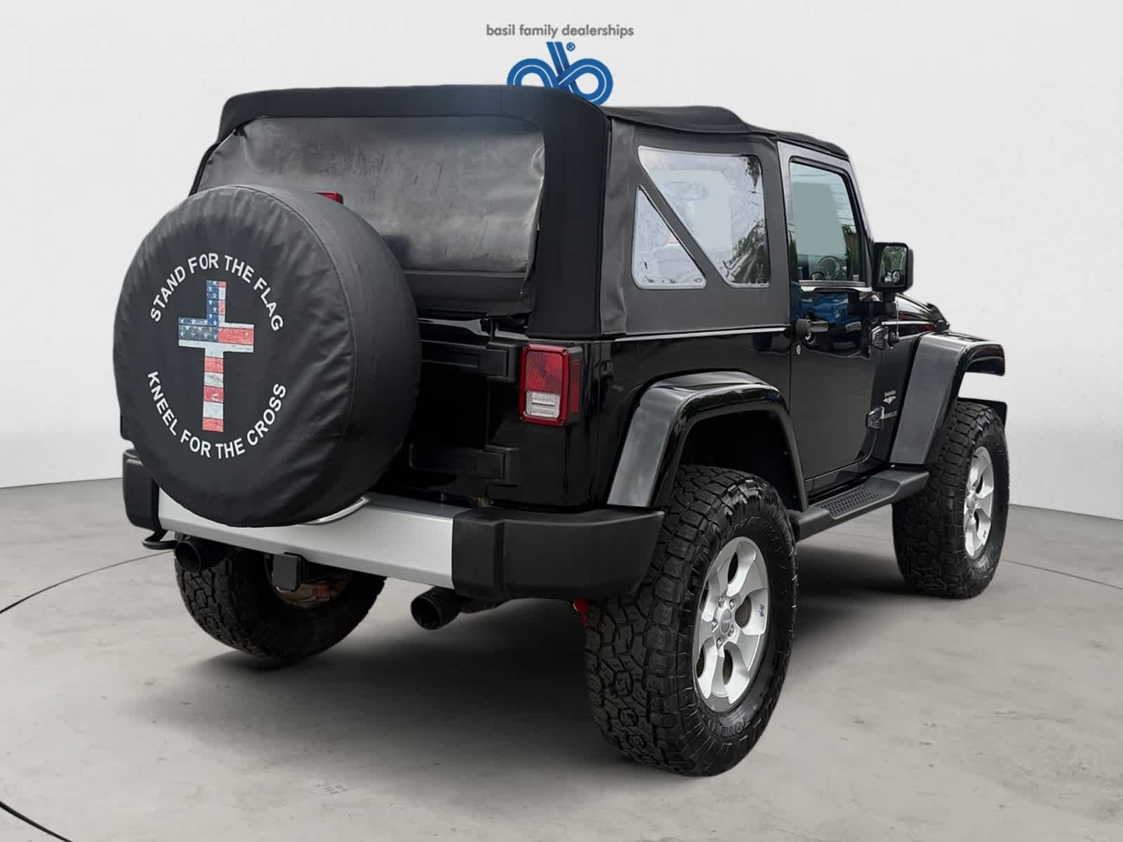 Used 2015 Black Clearcoat Jeep Sahara image 6