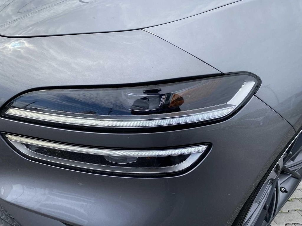 2025 GENESIS G70 Sport Advanced - Photo 9