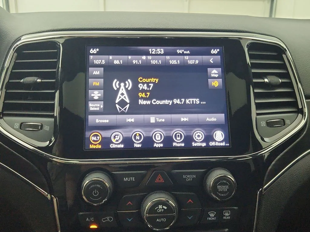 Certified Used 2022 Black Jeep Limited image 10