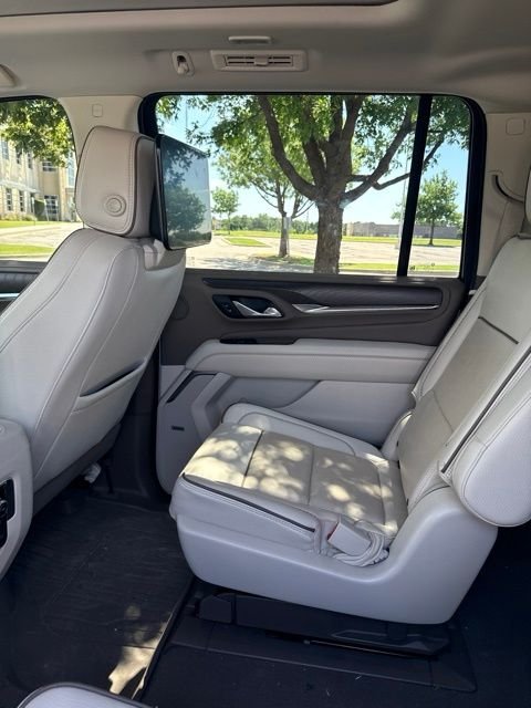 Used 2023 White GMC Denali image 8