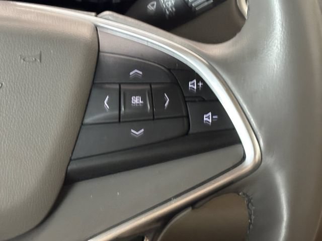 Used 2018 HARBOR BLUE METALLIC Cadillac Luxury FWD image 13