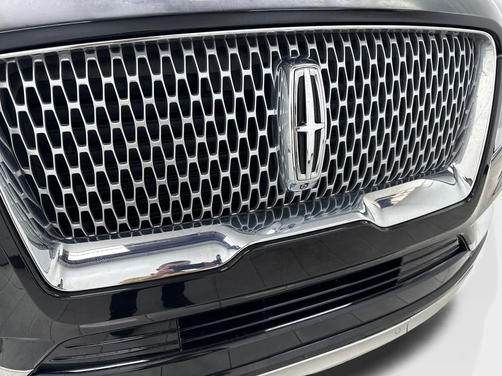 Used 2020 Black Lincoln Reserve NAV,CAM,PANO,CLMT STS,BLIND SPOT,3RD ROW image 25