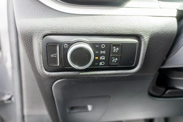 2023 Ford Explorer XLT - Photo 19