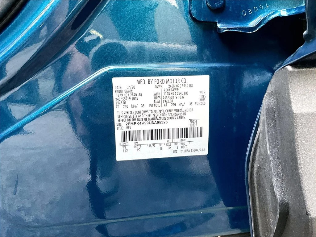 Used 2020 Green Metallic Ford Titanium image 36