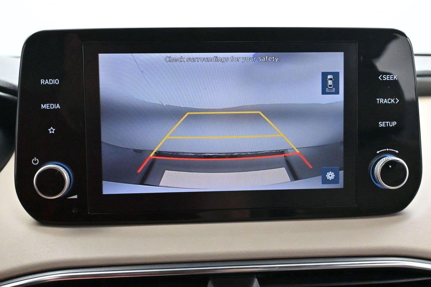 Used 2022 Quartz White Hyundai SE image 21