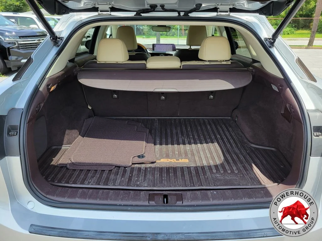 Used 2017 Silver Lexus 350 image 12