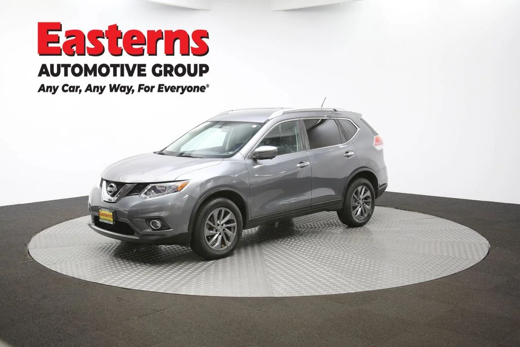 Used 2016 Gray Nissan SL image 54