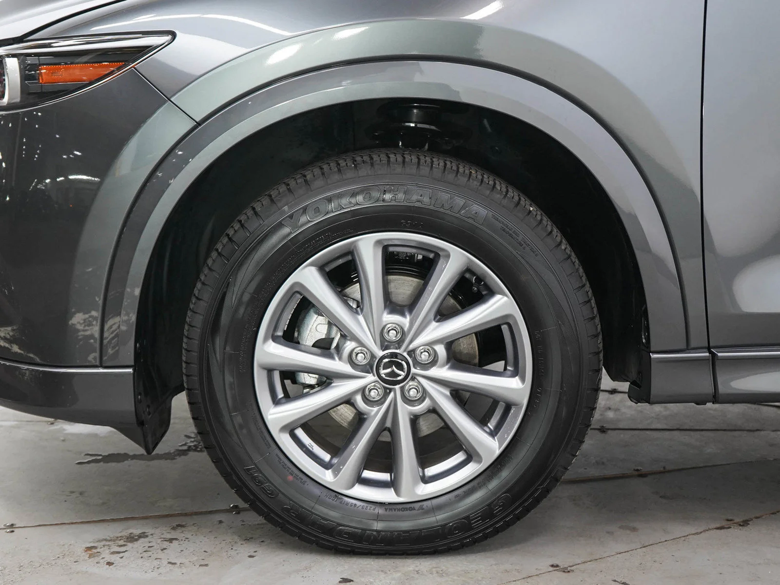 Used 2025 Machine Gray Metallic Mazda 2.5 S Preferred Package image 30
