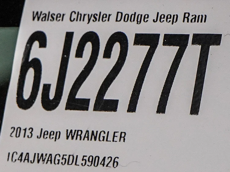 Used 2013 Rock Lobster Clearcoat Jeep Sport image 22