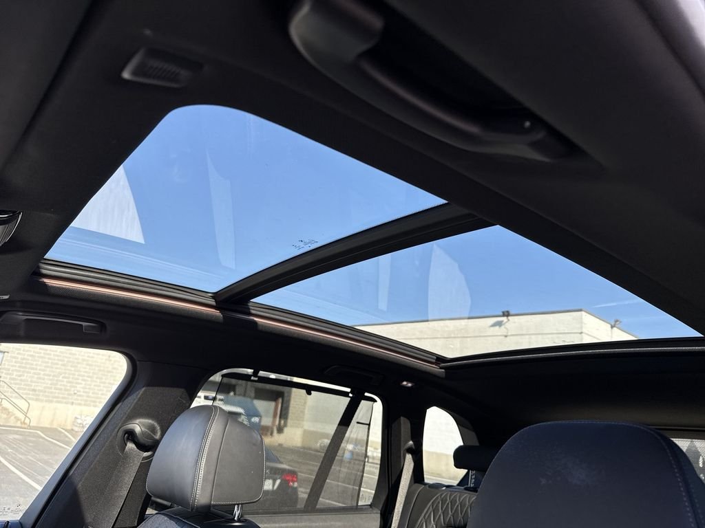 Used 2019 Gray Metallic BMW xDrive40i image 12
