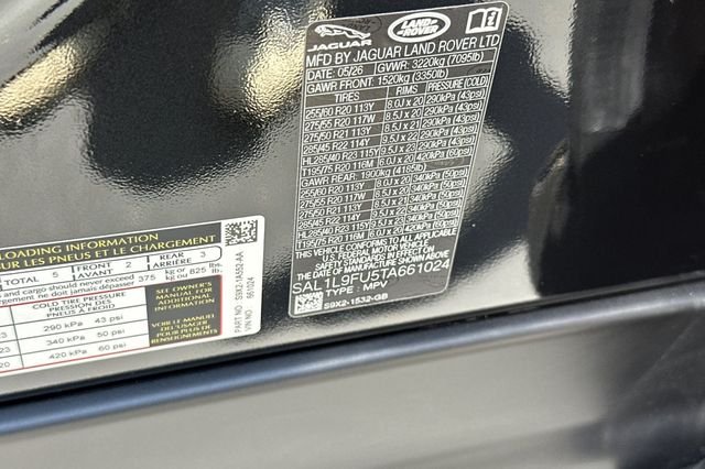 New 2026 Santorini Black Land Rover Dynamic SE image 28