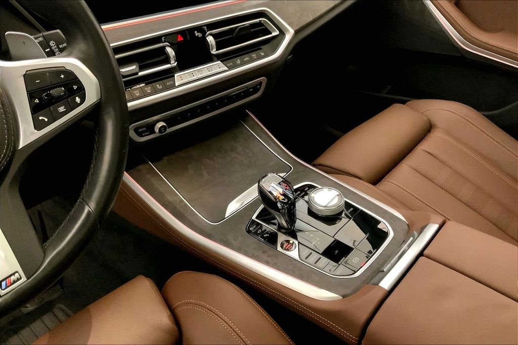 Used 2022 Mineral White Metallic BMW  image 22