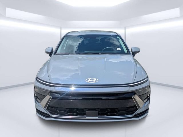 Used 2025 Blue Hyundai SEL image 8