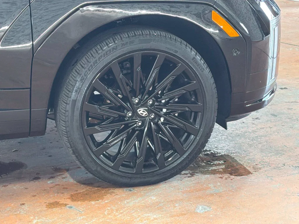 Used 2026 Phantom Black Hyundai Calligraphy image 9