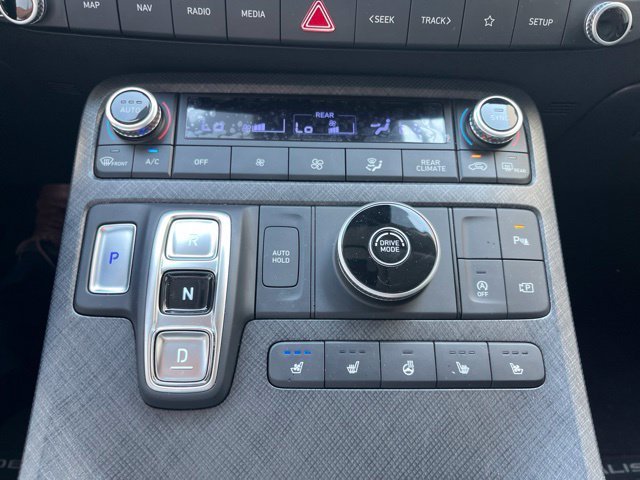 Used 2024 Hyper White Hyundai Limited image 17