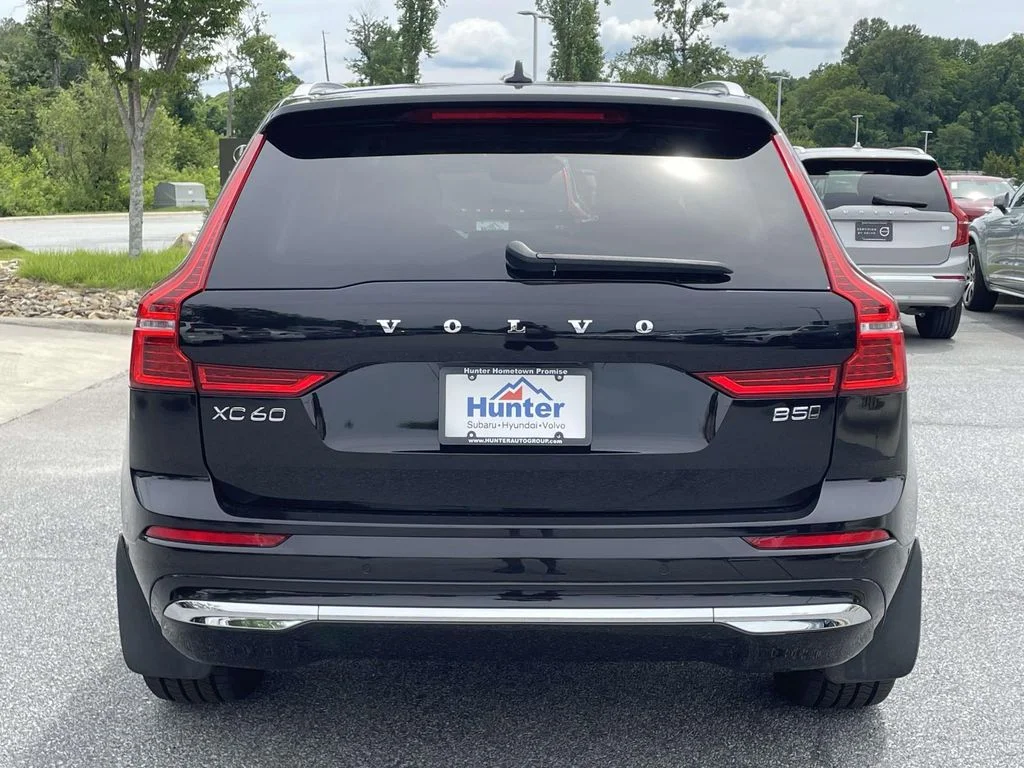 Certified Used 2023 Onyx Black Volvo Ultimate image 27