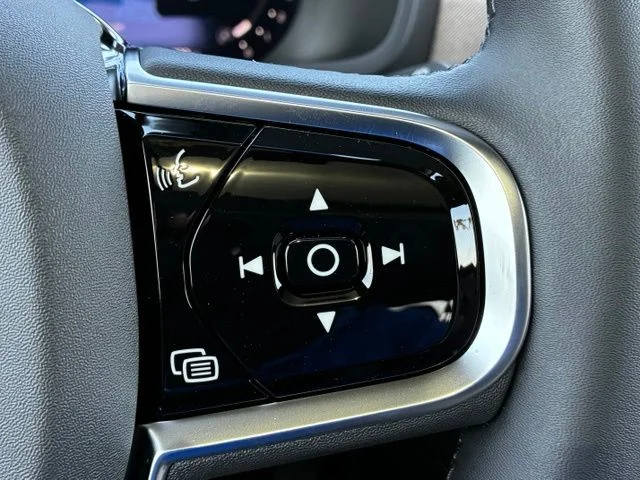 New 2026 Crystal White Volvo Plus image 12