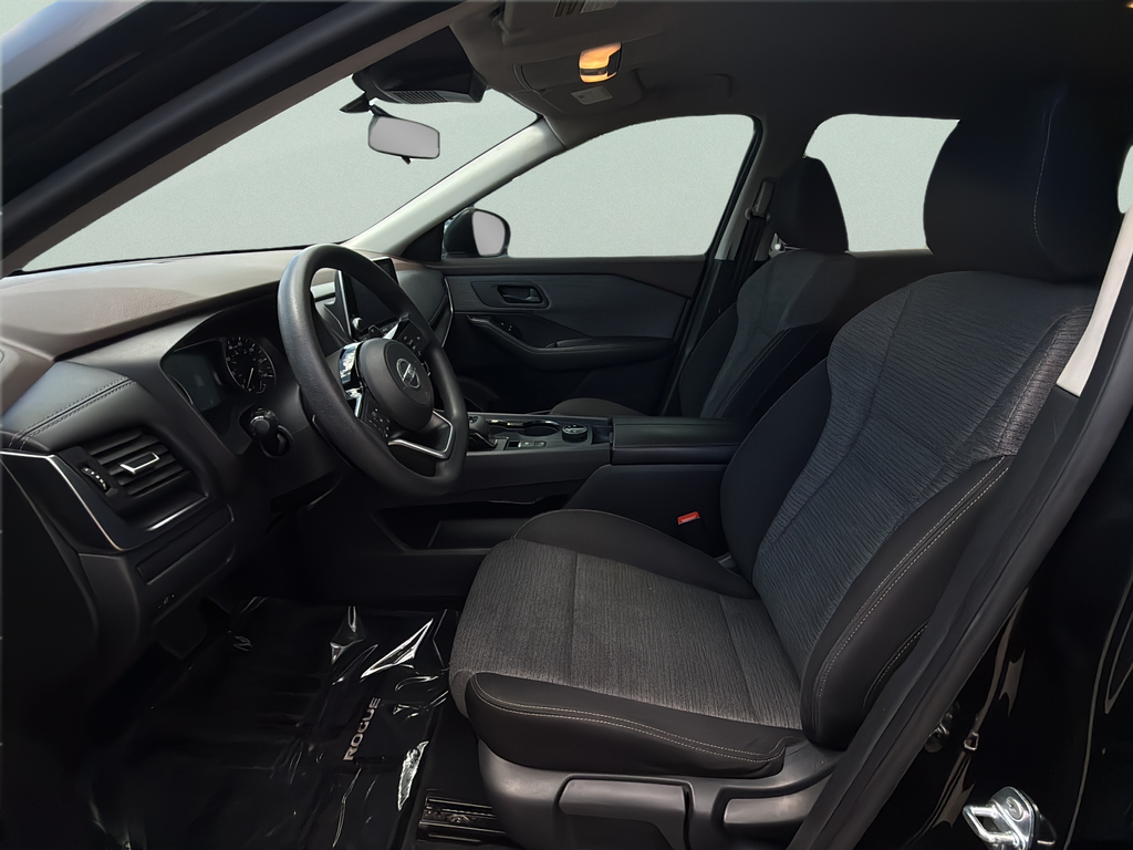 Used 2021 Super Black Nissan S image 22