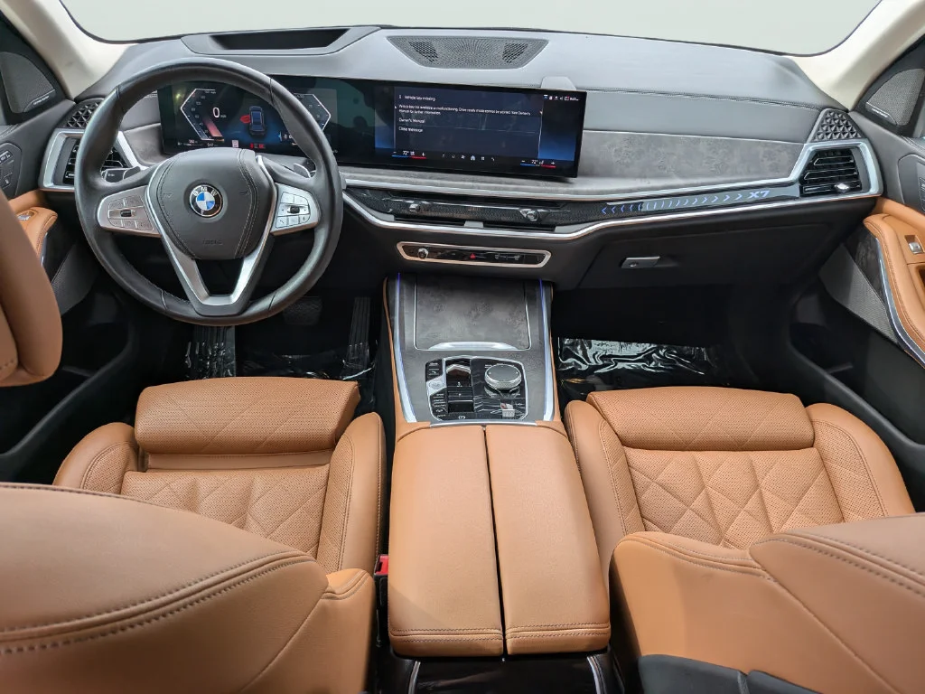 Used 2024 Black BMW xDrive40i image 11
