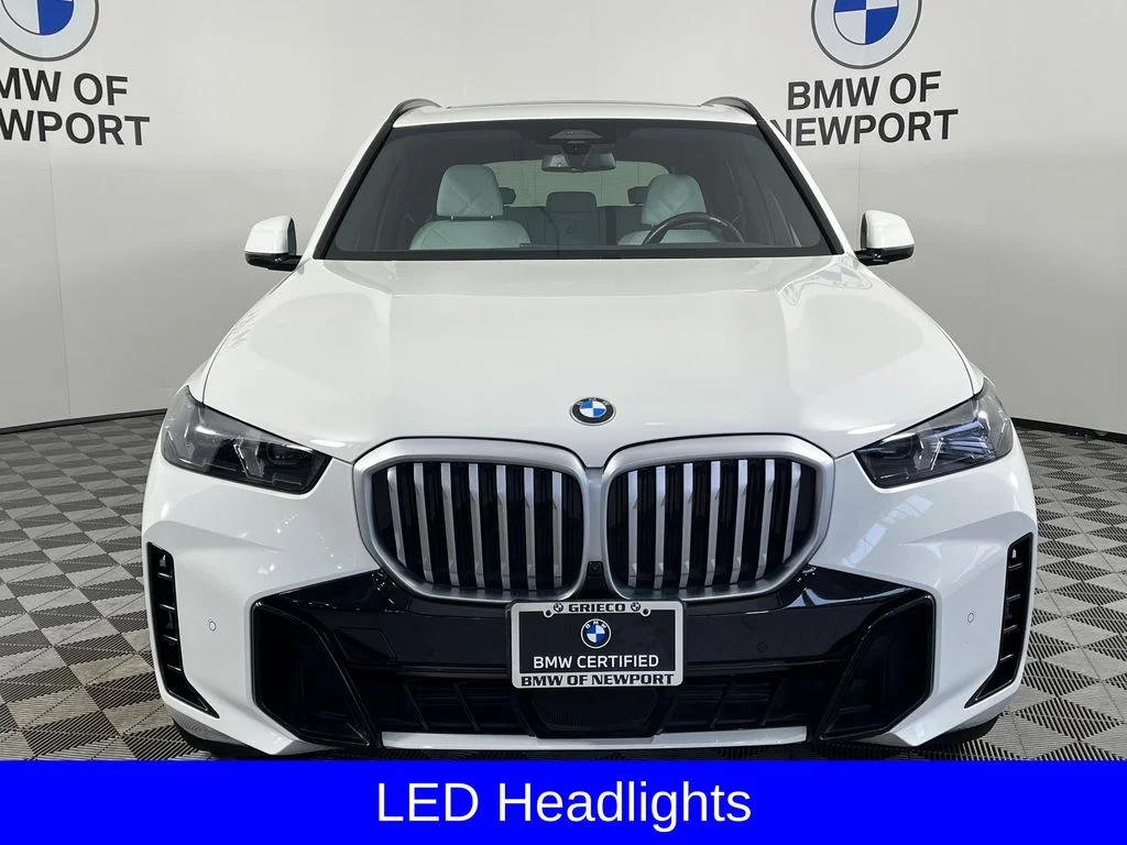 Used 2024 White BMW xDrive40i image 9
