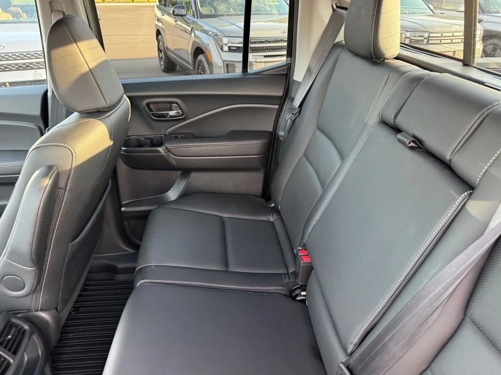 Used 2023  Honda RTL image 11