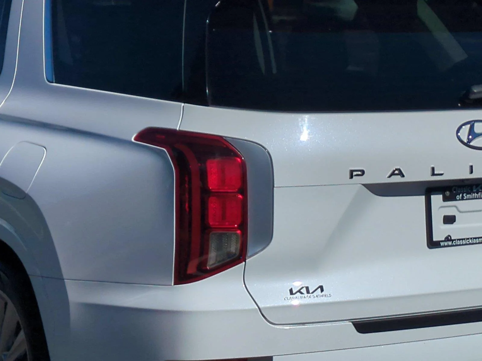 Used 2020 Hyper White Hyundai Limited image 11